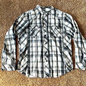 Chalc Button-Up Men’s Shirt